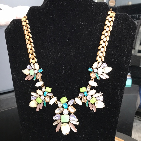 Stella & Dot Jewelry - Stella & Dot Gold gem statement necklace!